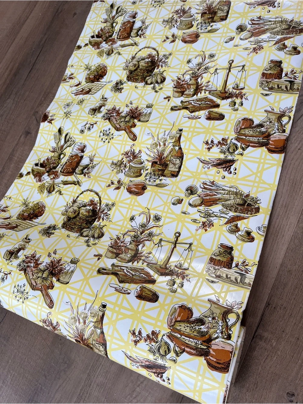 Vintage 70’s Kwik Kover kitch kitchen contact paper roll